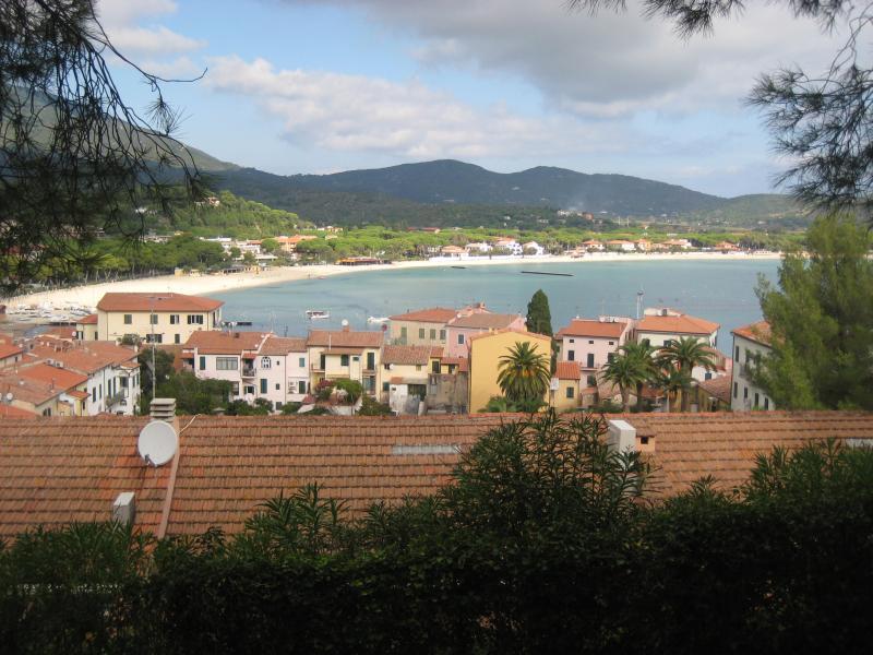 20091007_Leuchtturm_Marina_di_Campo_005.jpg