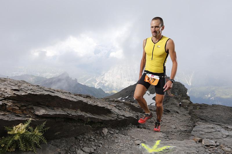 20130817_Inferno_Tri_049.jpg - 17.8. Inferno Triathlon - letzte Meter Anstieg zum schilthorn