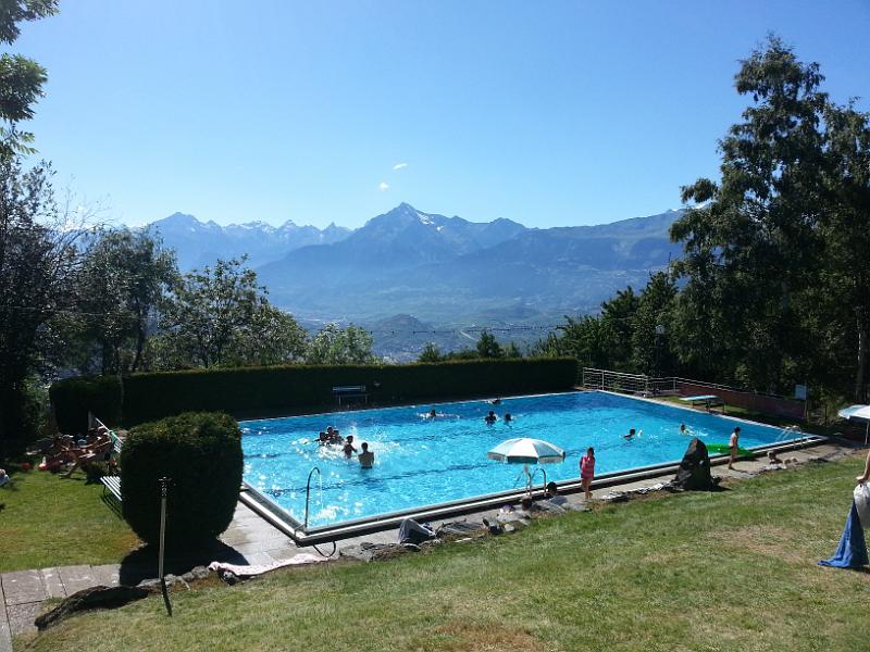 20130731_170006.jpg - 31.7. Piscine im Camping Nax
