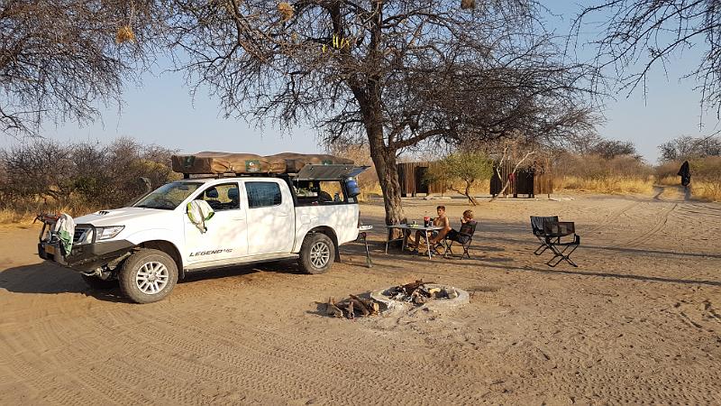20161011_171000.jpg - 11.10. CKSUN3 Campsite , Central Kalahari GR 